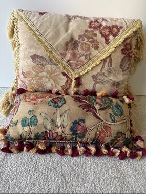 Bundle of two Floral Tassel Decorative Throw Pillow Set - Beige & Burgundy